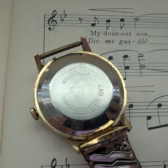 Timex Gold and Silver Watch - Picture 7 of 12